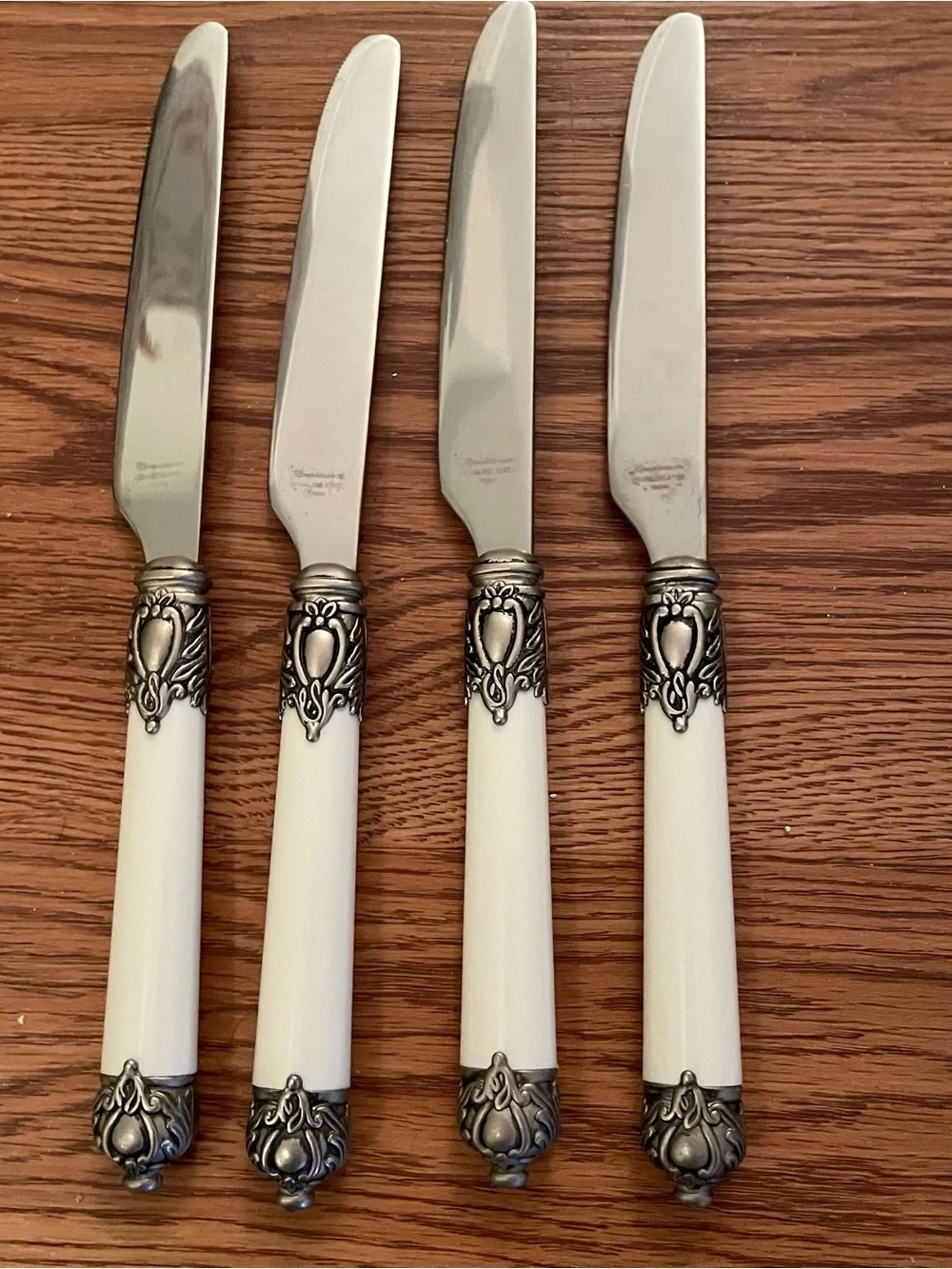Home Essentials Renaissance Bone Dinner Knife Set Of 4